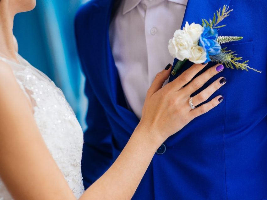 Свадебная бутоньерка крупным планом: виды, правила и мастер-класс