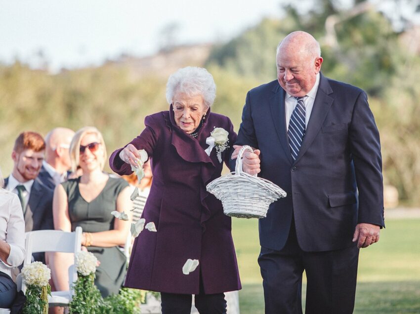 Бабушки и дедушки — VIP-гости на свадьбе