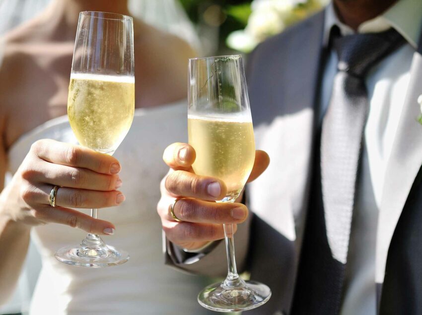 Игристое или шампанское на свадьбу?